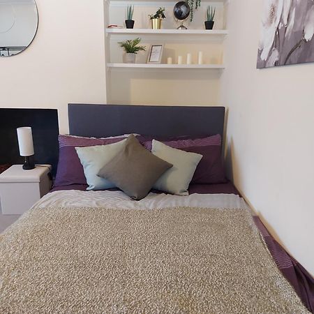Large 4 Bedrooms Golders Green Londres Exterior foto