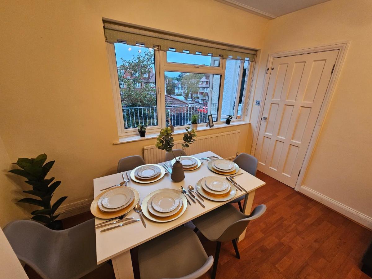 Large 4 Bedrooms Golders Green Londres Exterior foto